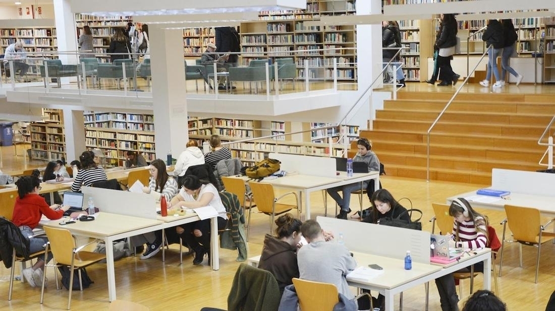 biblioteca_rosalia_de_castro_Ourense