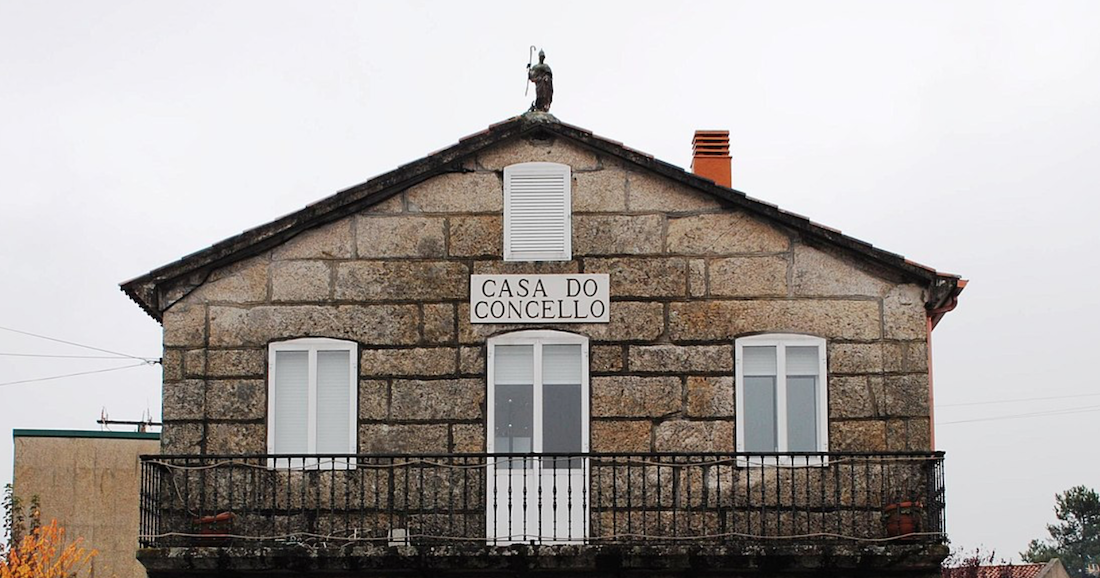 Casa_do_concello_de_coles