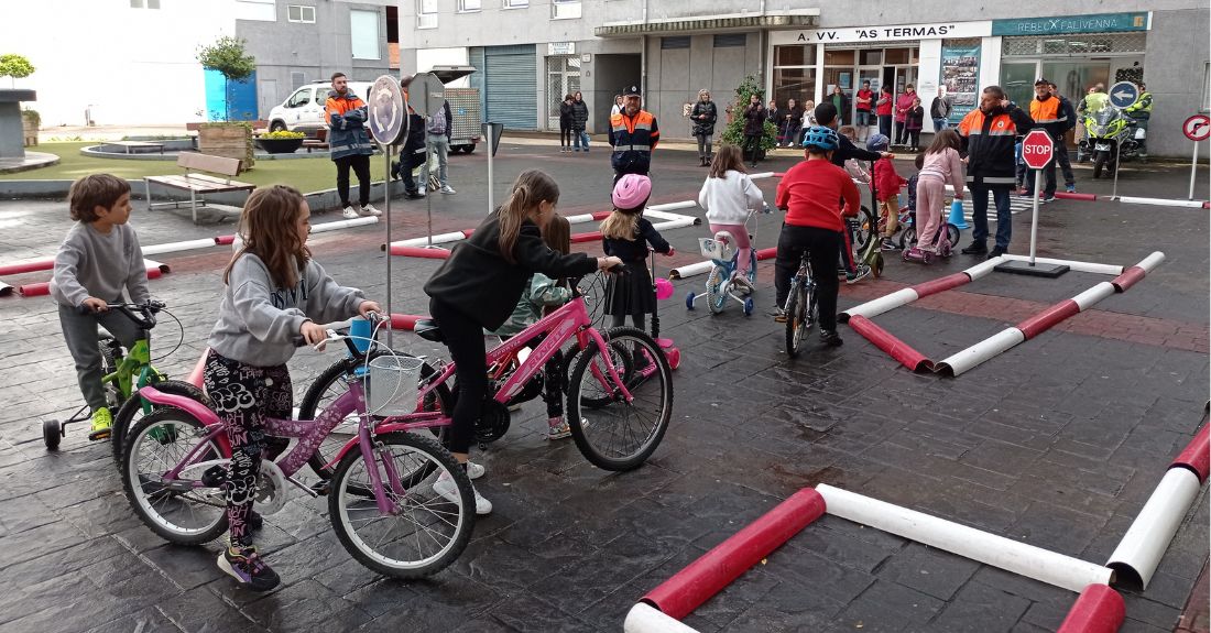 Xornada de esucación vial organizada pola AVV As Termas