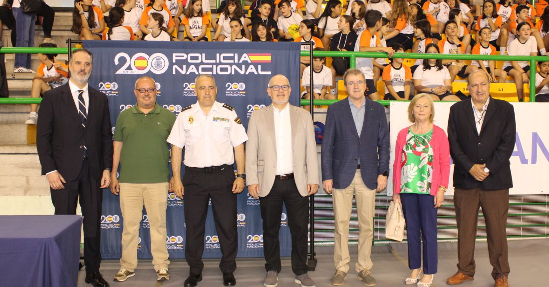 Exhiición dos grupos policias en Ourense