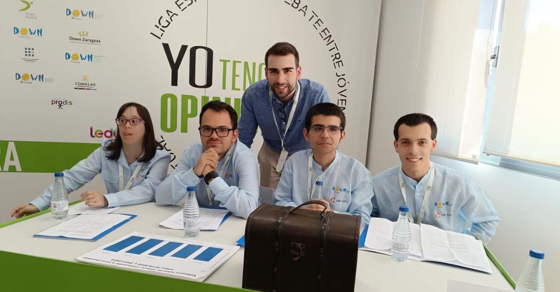 Membros de Down Ourense participan na Liga Española de Debate Universitario