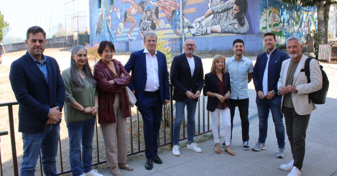 O delegado territorial da Xunta de Galicia en Ourense, Manuel Pardo, visita as obras do CPI Terras de Maside