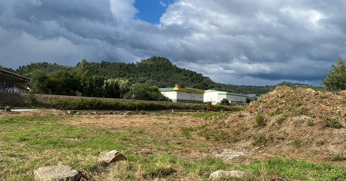 Aparcadoiro-termas-do-muiño-da-veiga-obras-variante-norte-ourense