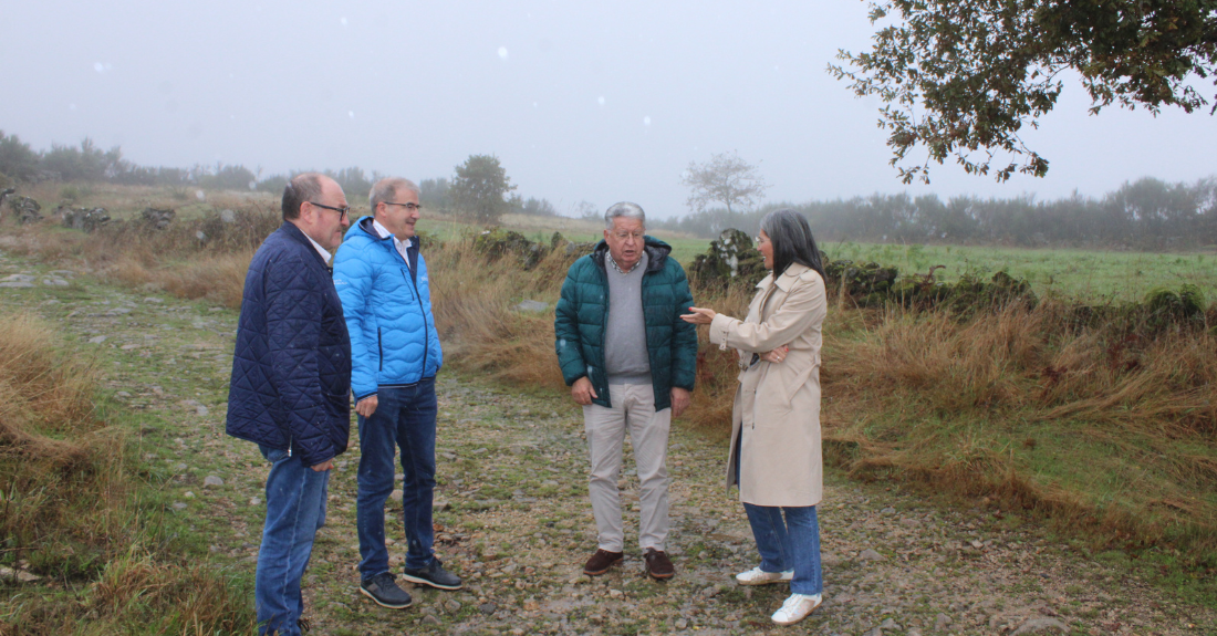 Manuel Pardo nunha visita a San Cristovo de Cea