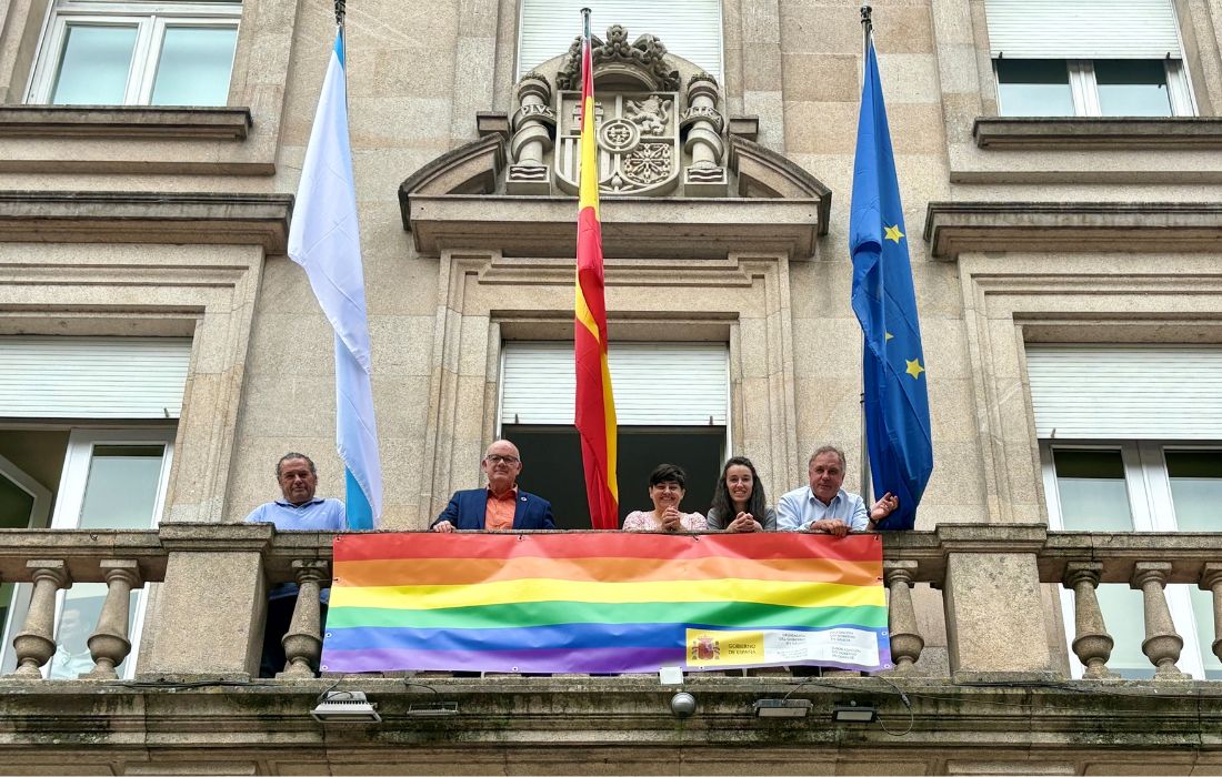 bandera-lgtbi-subdelegacion-ourense