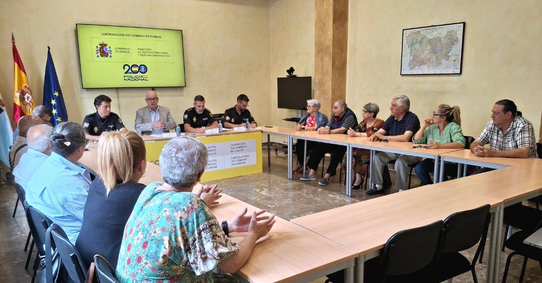 eladio-santos-reunion-asociaciones-vecinales-seguridad