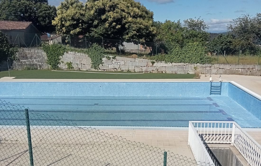piscina-a-peroxa-pechada
