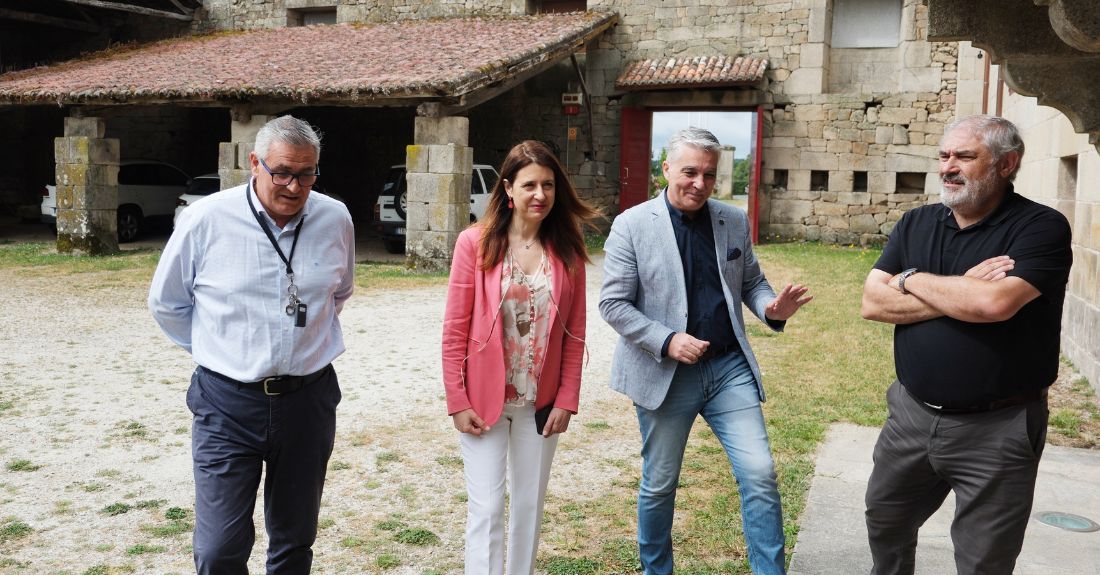 xuntta-visita-pazo-fontefiz