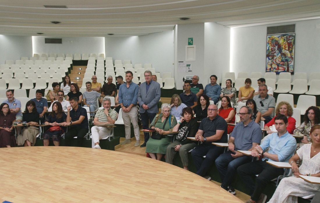 manuel-pardo-reunion-novos-directores-ournse