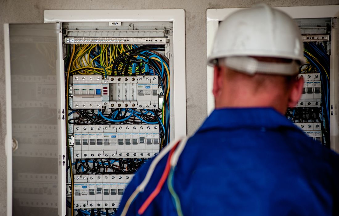 CULLEREDO cortes luz