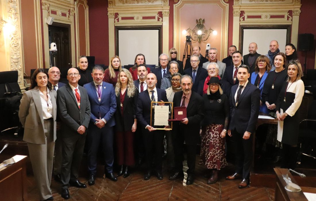 liceo-ourense-medalla-cidade
