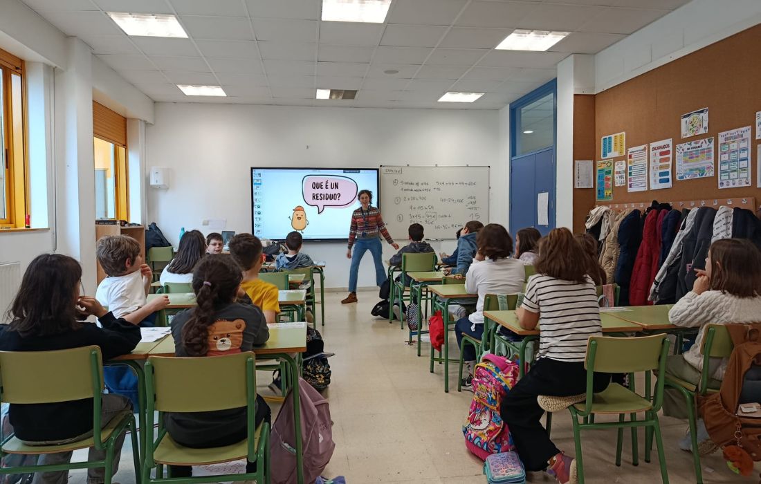 obradoiro-reciclaxe-ceip-o-ruxidoiro-barbadas