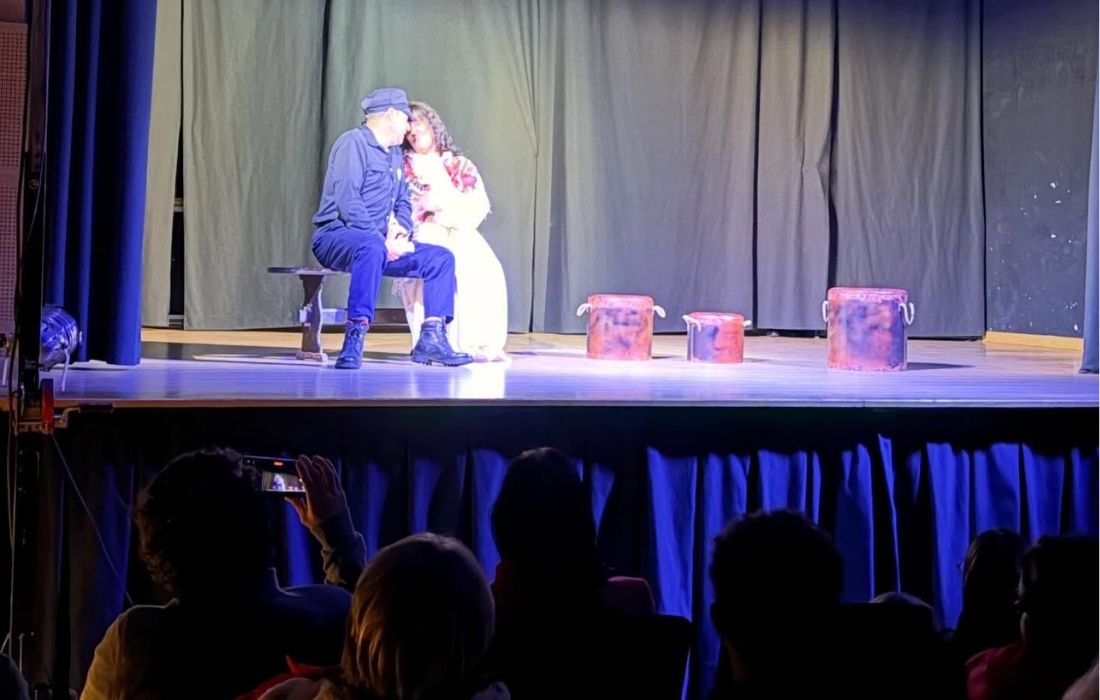 teatro-coles-os-vellos-non-deben-namorarse