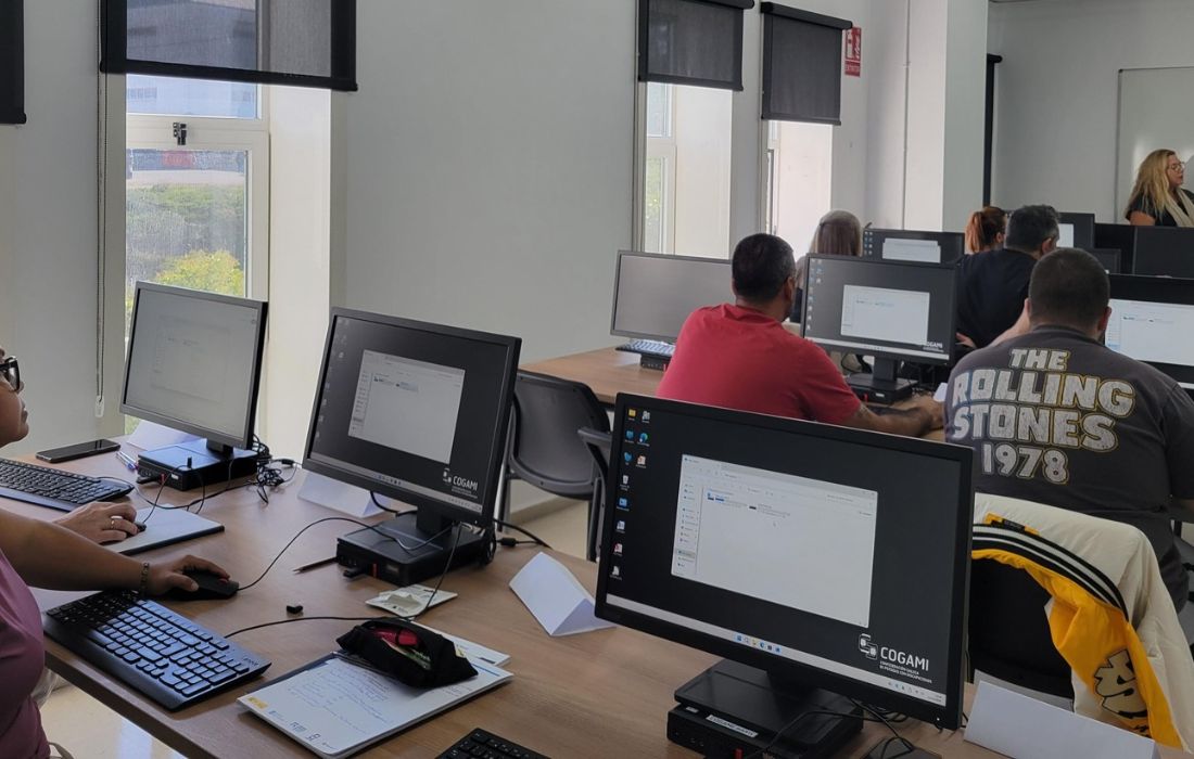 COGAMI Ourense curso auxiliar administrativo