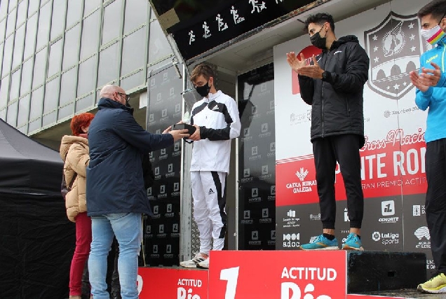 Efrén Castro Adrián Ben segundo categoría absoluta cross ponte romana