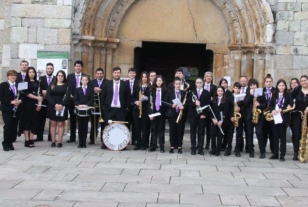 banda de musica de meira foto oficial