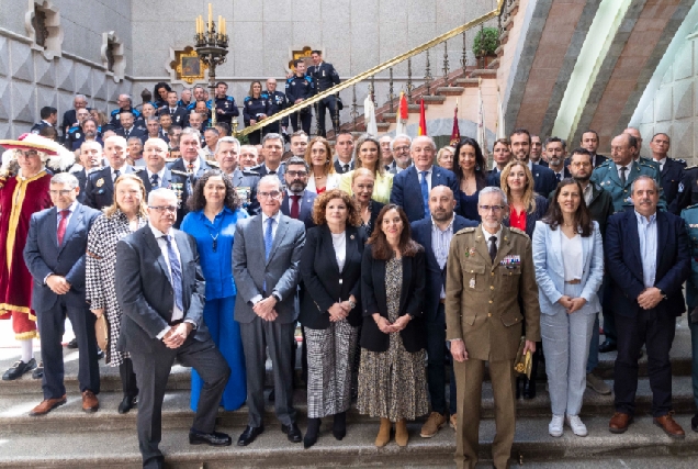 Imaxe da recepción en María Pita do Día da Policía Local