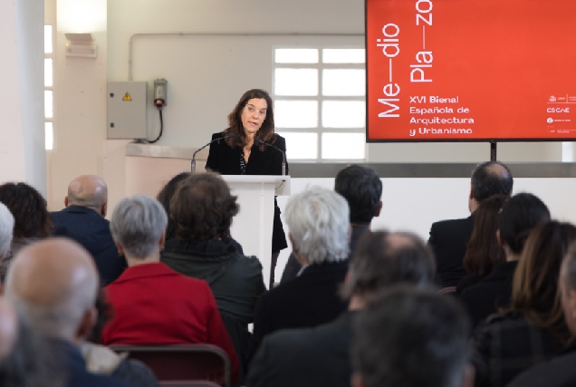 Imaxe de Inés Rey na presentación da Bienal Española de Arquitectura e Urbanismo