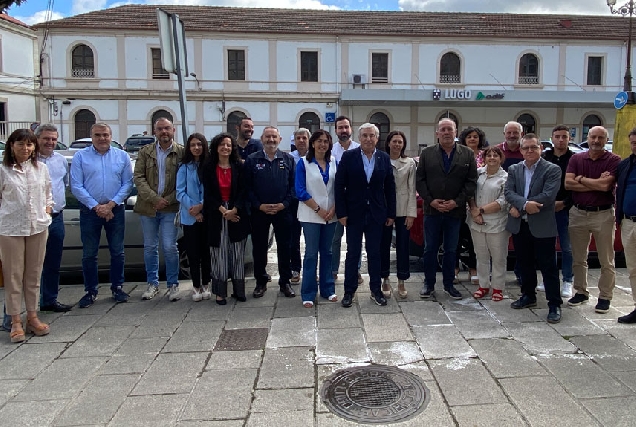 senadores-pp-estacion-tren-lugo